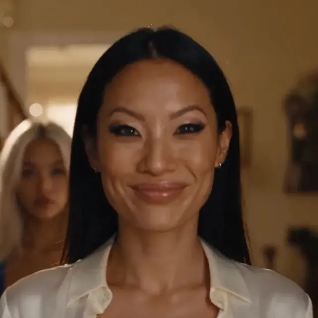 Still from episode 1 of My One-Night Stand Is My Girlfriend's Mom
